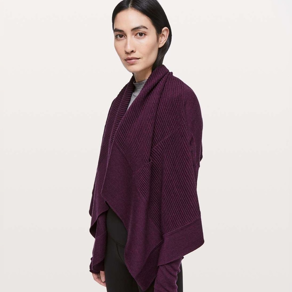 Lululemon Sit In Lotus Wrap II Merino Wool
Heathered Plum Size 6 - Picture 4 of 6